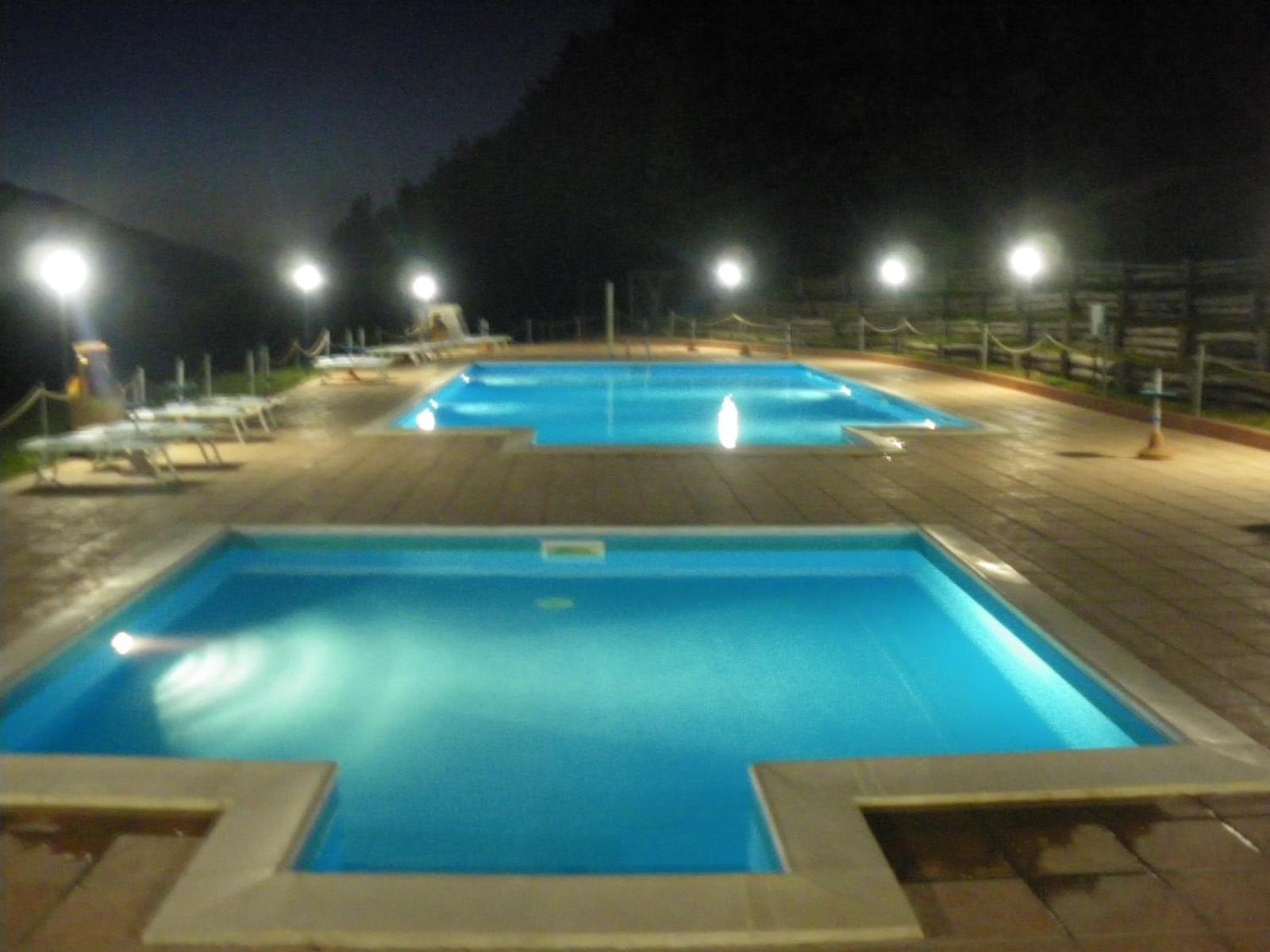 Agriturismo Orsaiola 우르바니아 외부 사진