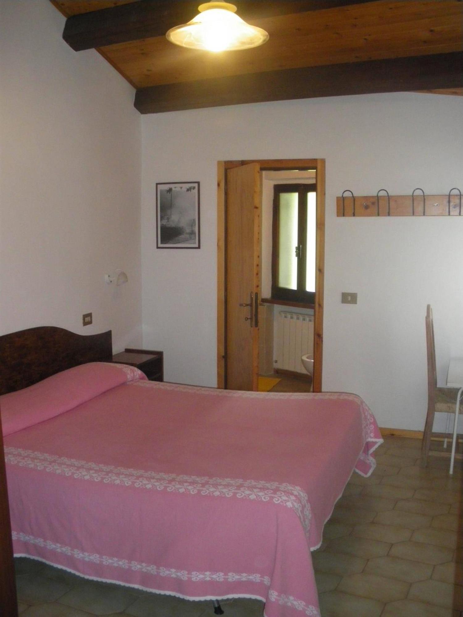 Agriturismo Orsaiola 우르바니아 외부 사진