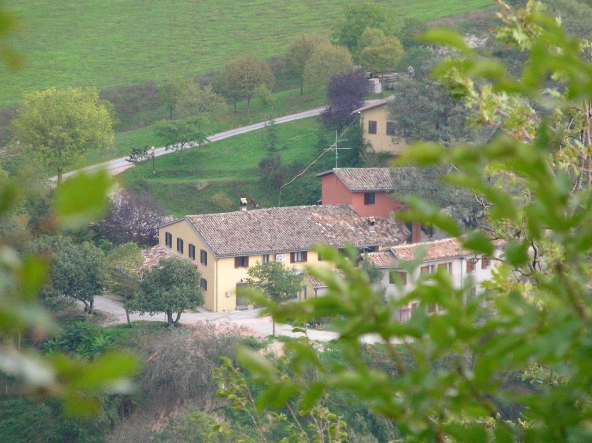 Agriturismo Orsaiola 우르바니아 외부 사진