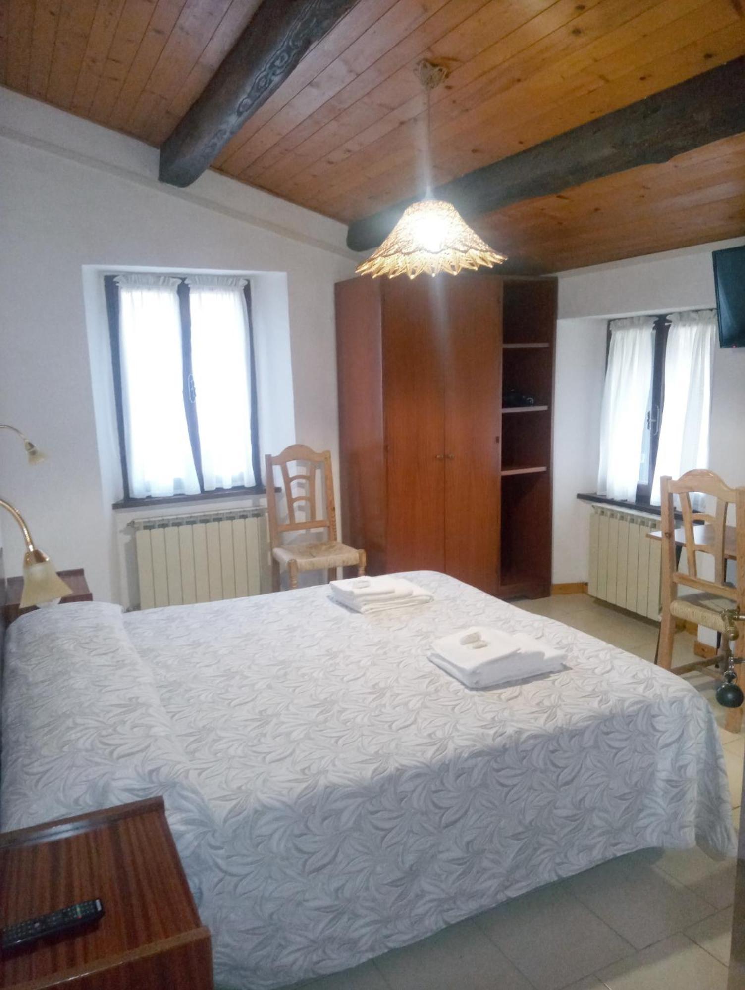 Agriturismo Orsaiola 우르바니아 외부 사진