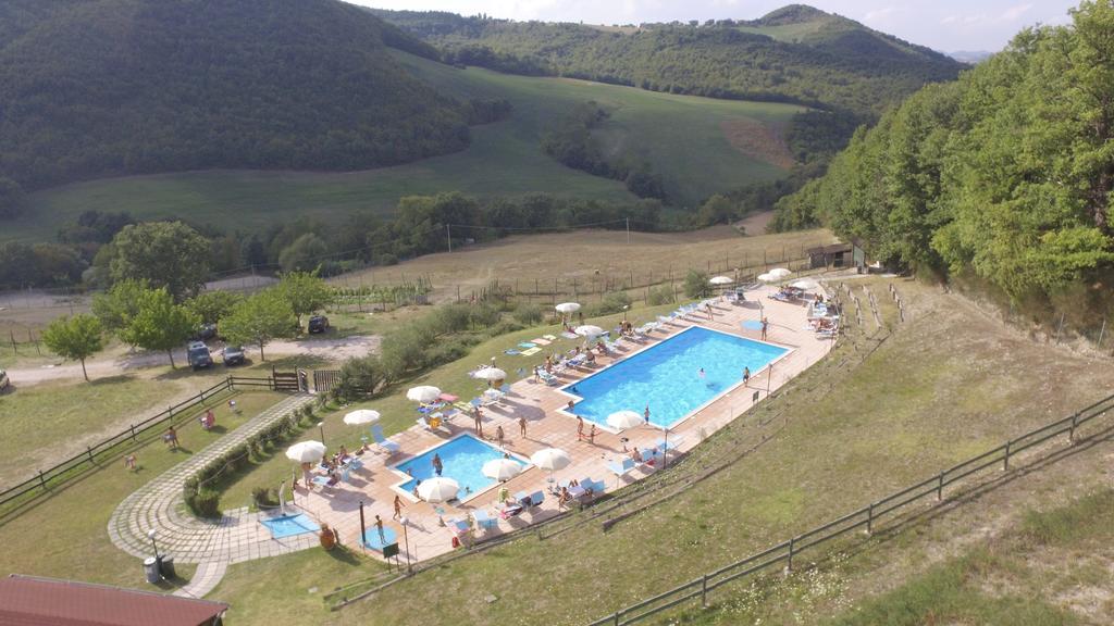 Agriturismo Orsaiola 우르바니아 외부 사진
